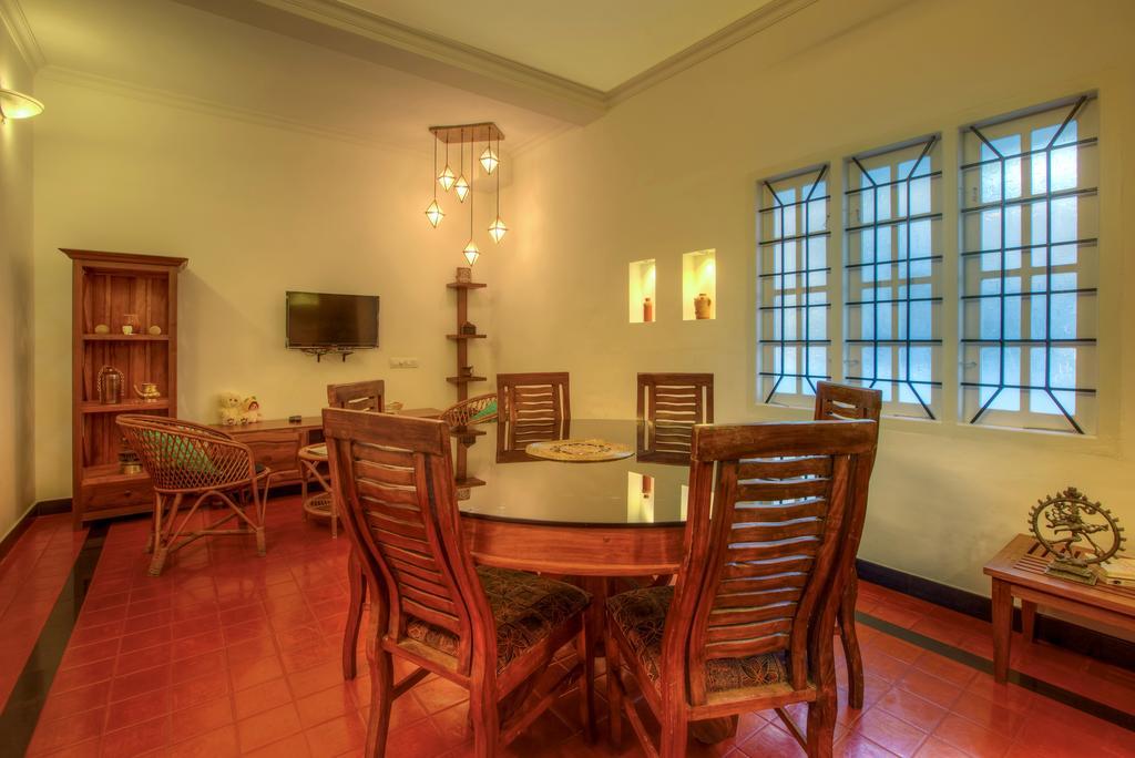The Fort Bungalow Kochi Bagian luar foto